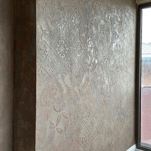 Stencil finish with Decomin Travertino Stone Effect Paint