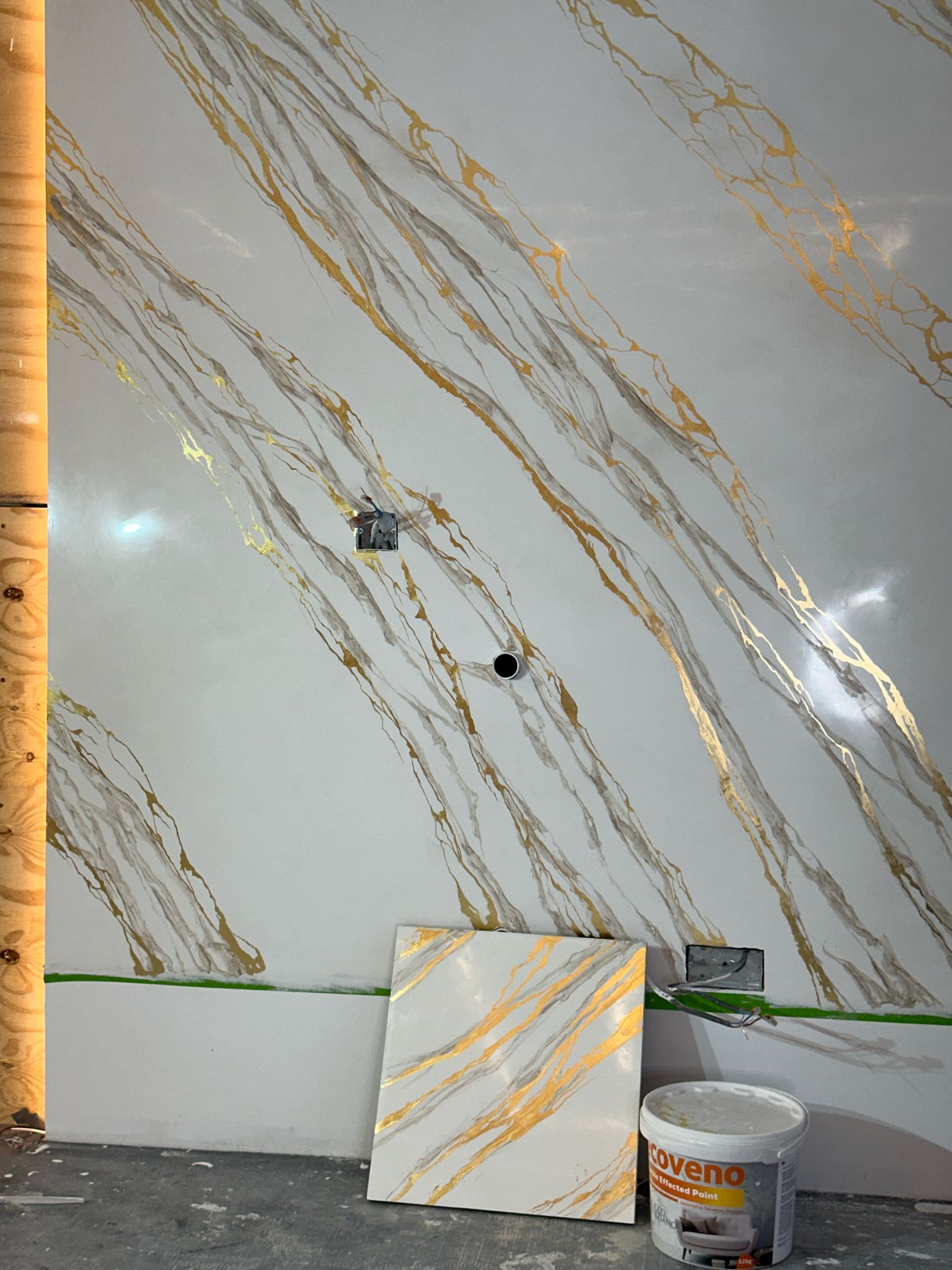 Decoveno 20 square metre White Marble with Gold Leaf Kit - Image 6